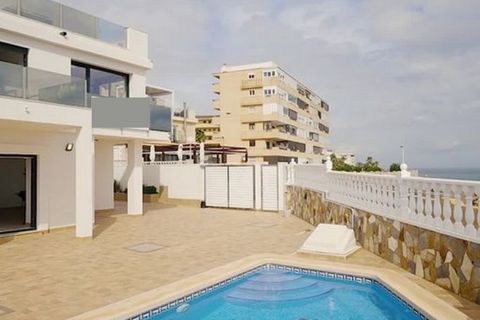 Villa i Torrevieja, Alicante, Torrevieja - € 990.000 | Ref: W-02T30F - foto 2